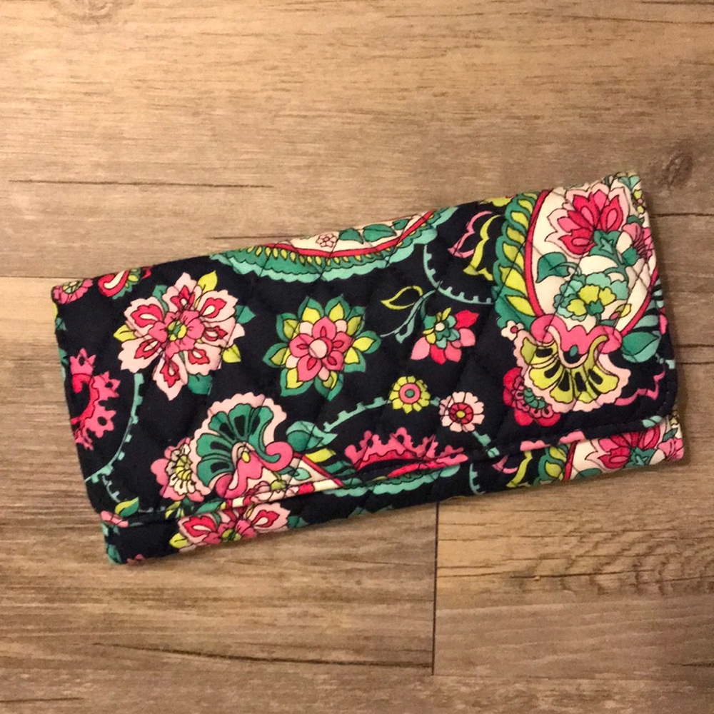 Vera Bradley Navy Blue Magnetic Clutch Wallet